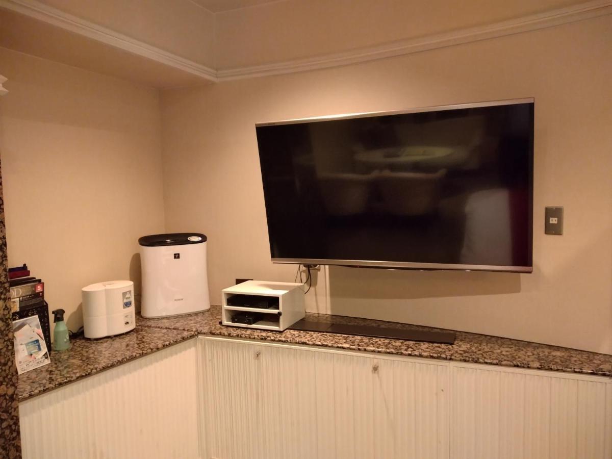 ホテル ベニ ウエスト 大人専用 Осака Экстерьер фото